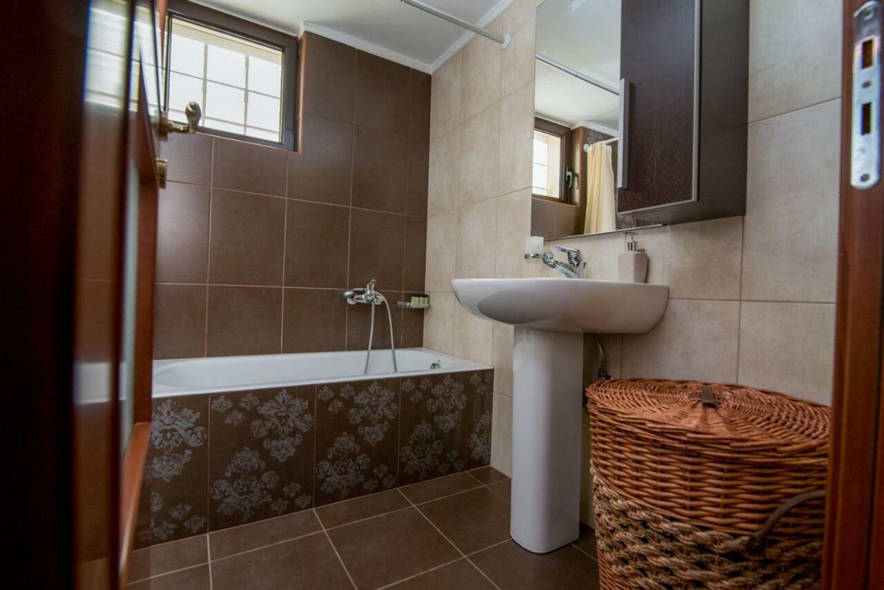 Marika Traditional Home Elos Экстерьер фото