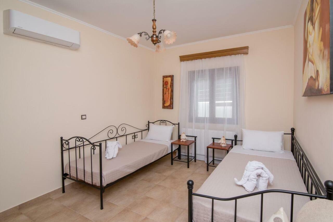 Marika Traditional Home Elos Экстерьер фото