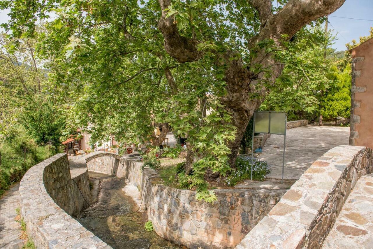 Marika Traditional Home Elos Экстерьер фото