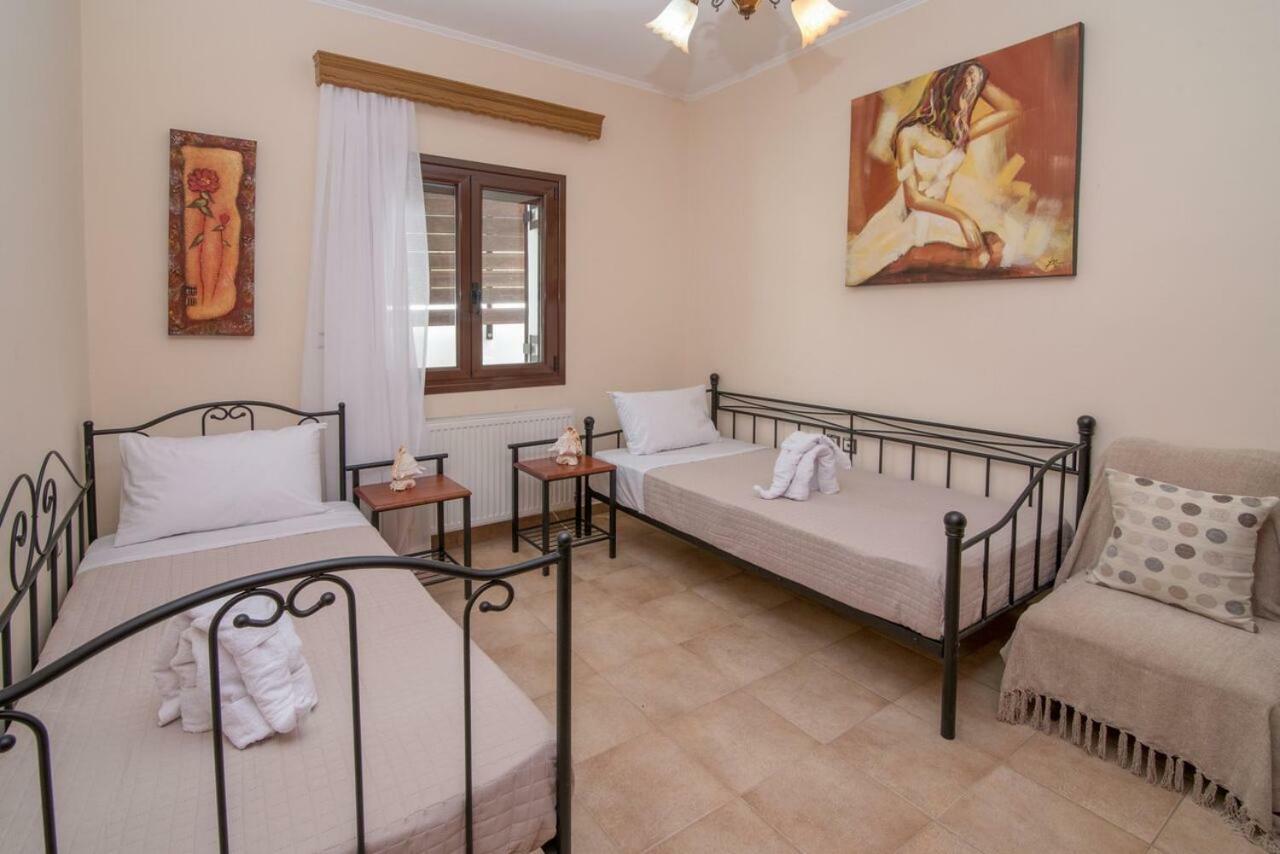 Marika Traditional Home Elos Экстерьер фото