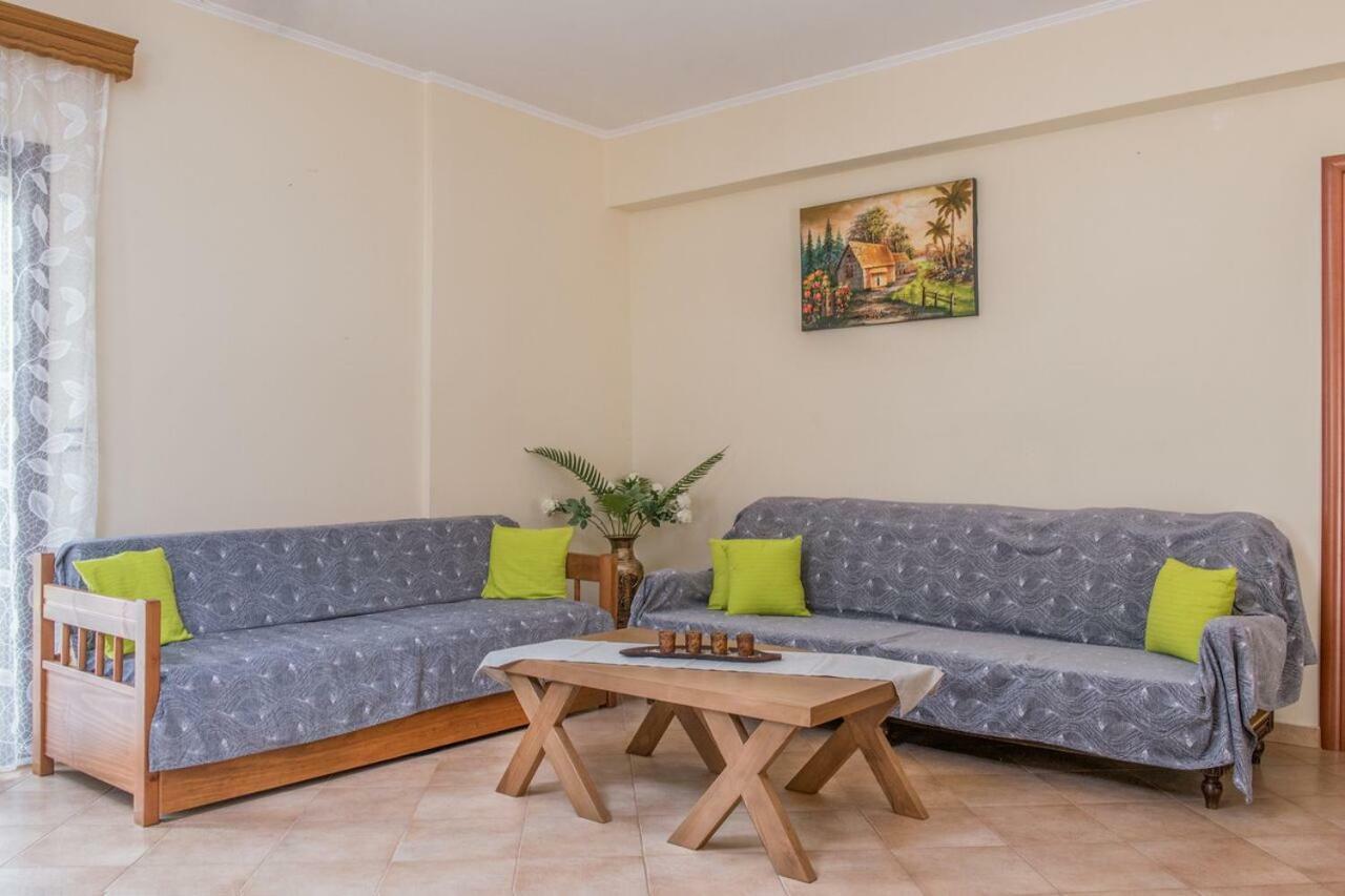Marika Traditional Home Elos Экстерьер фото